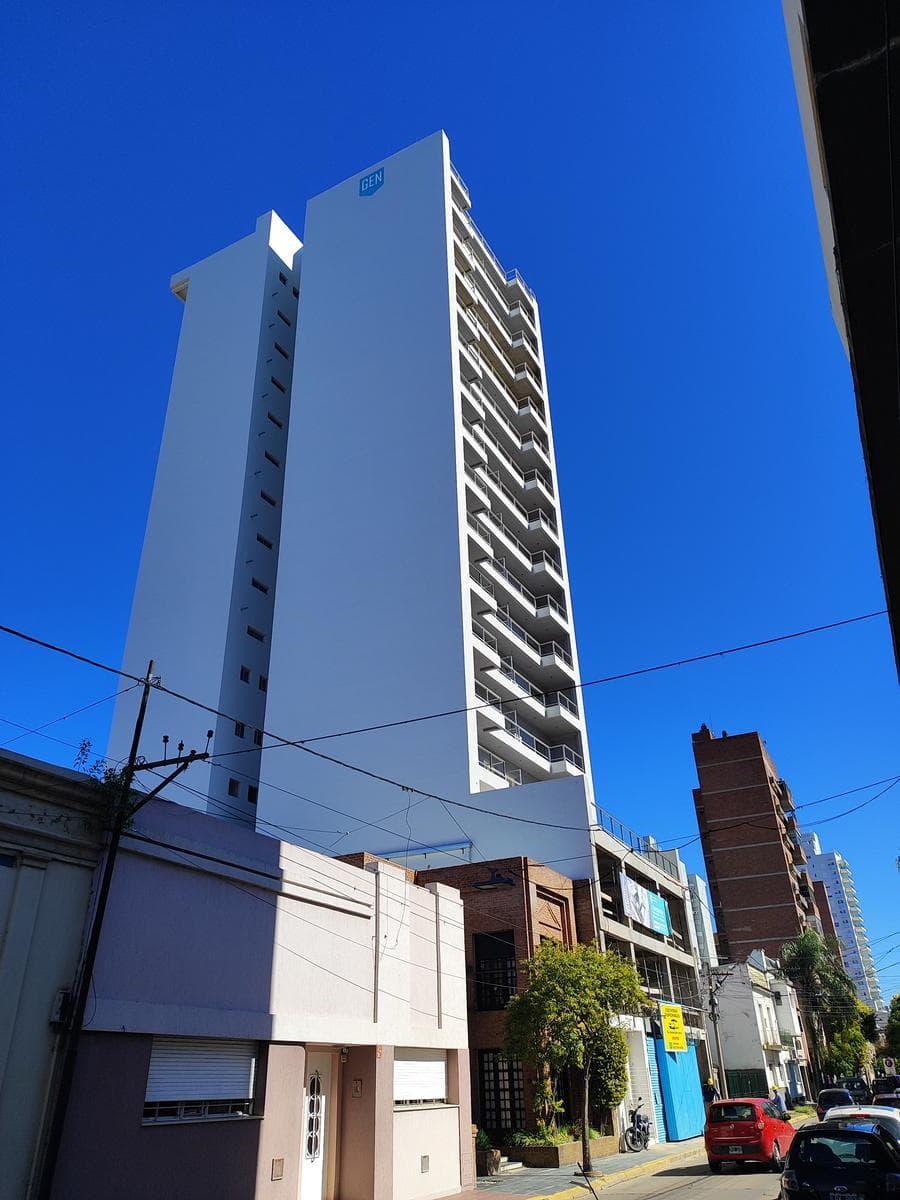 Venta de departamento en barrio centro sur de 2 habitaciones y 2 baños a estrenar - 1