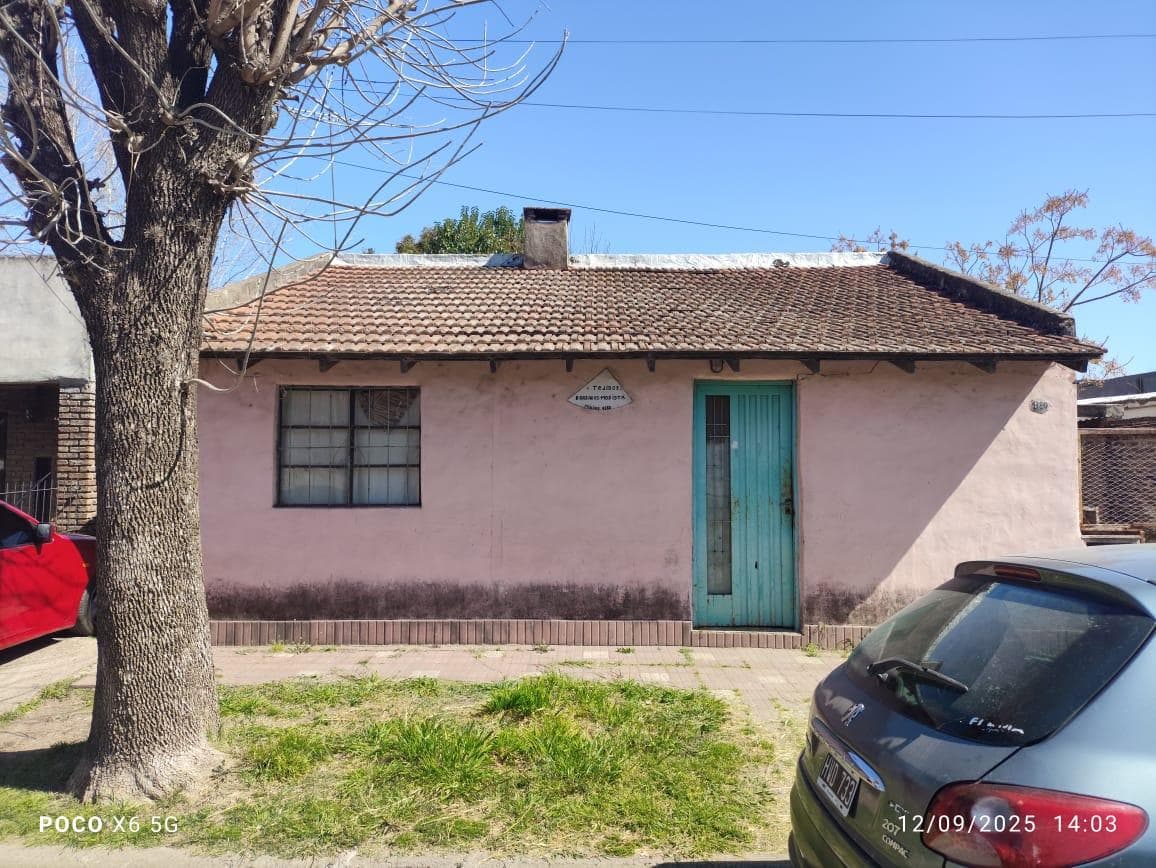 Casa para refaccionar en venta, Centro de Capilla Del Señor - 1