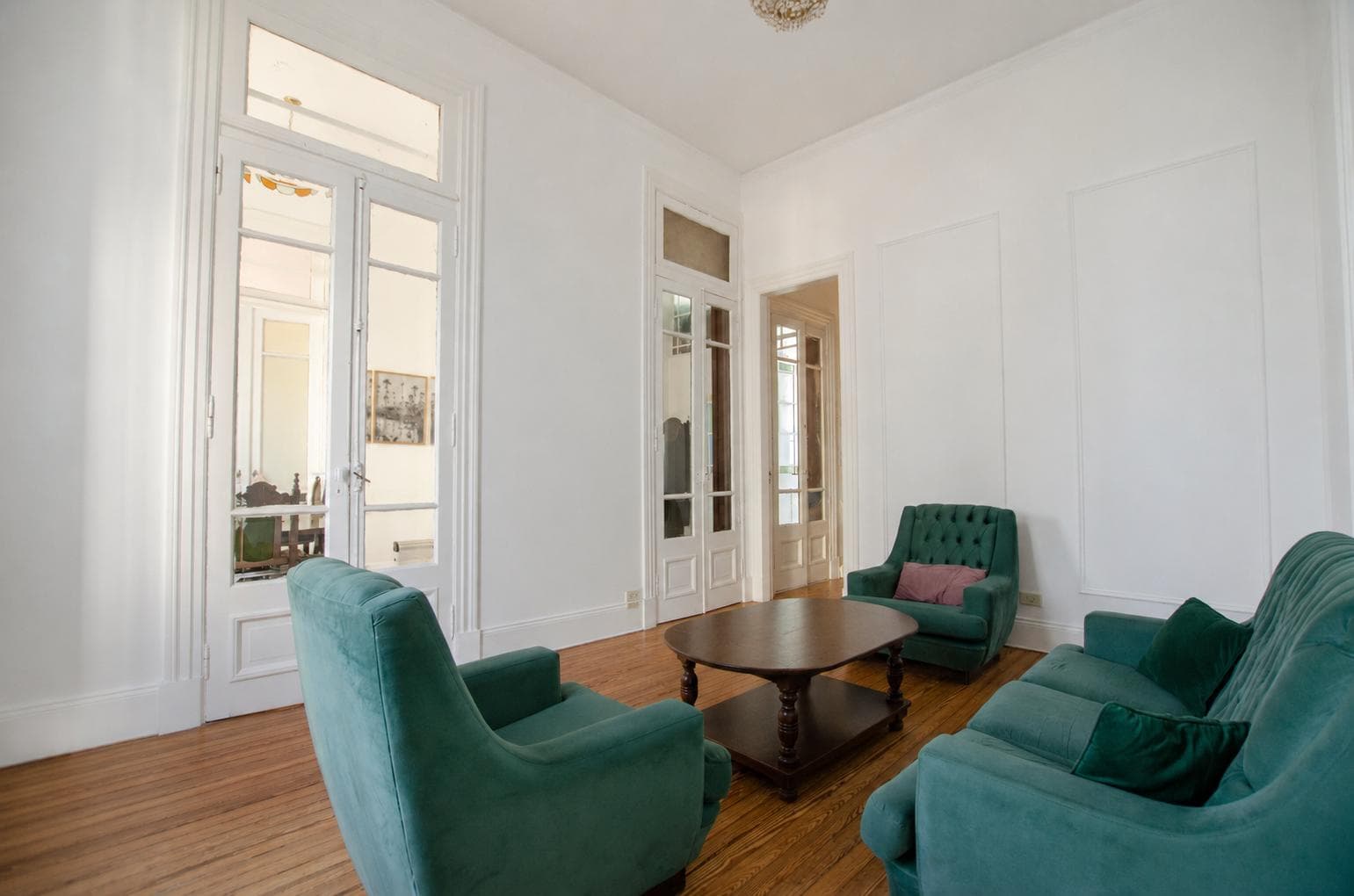 Venta PH 6 Ambientes Refaccionado con Balcón y Galería en Monserrat - 1