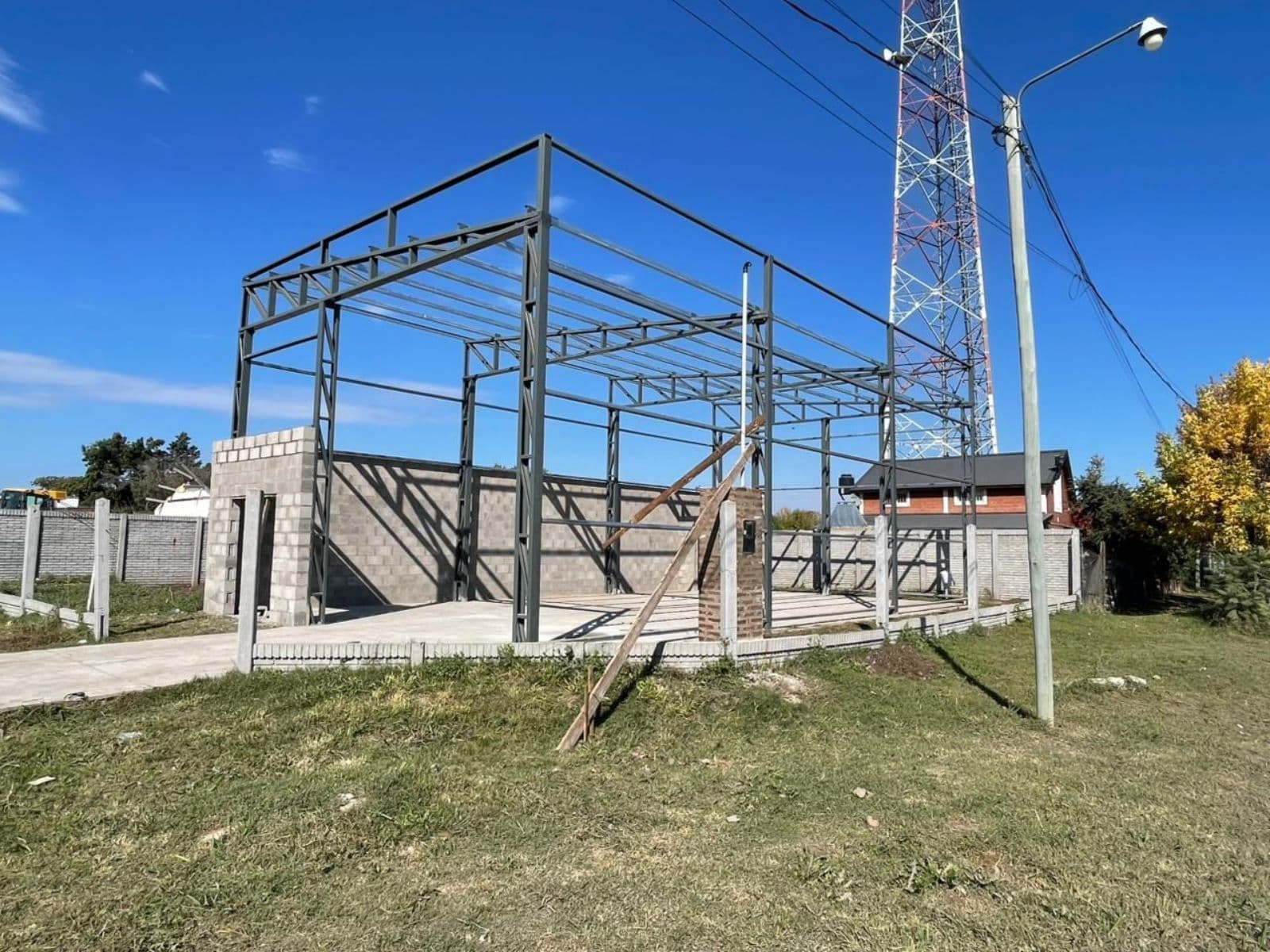 Local - Roldán - 1