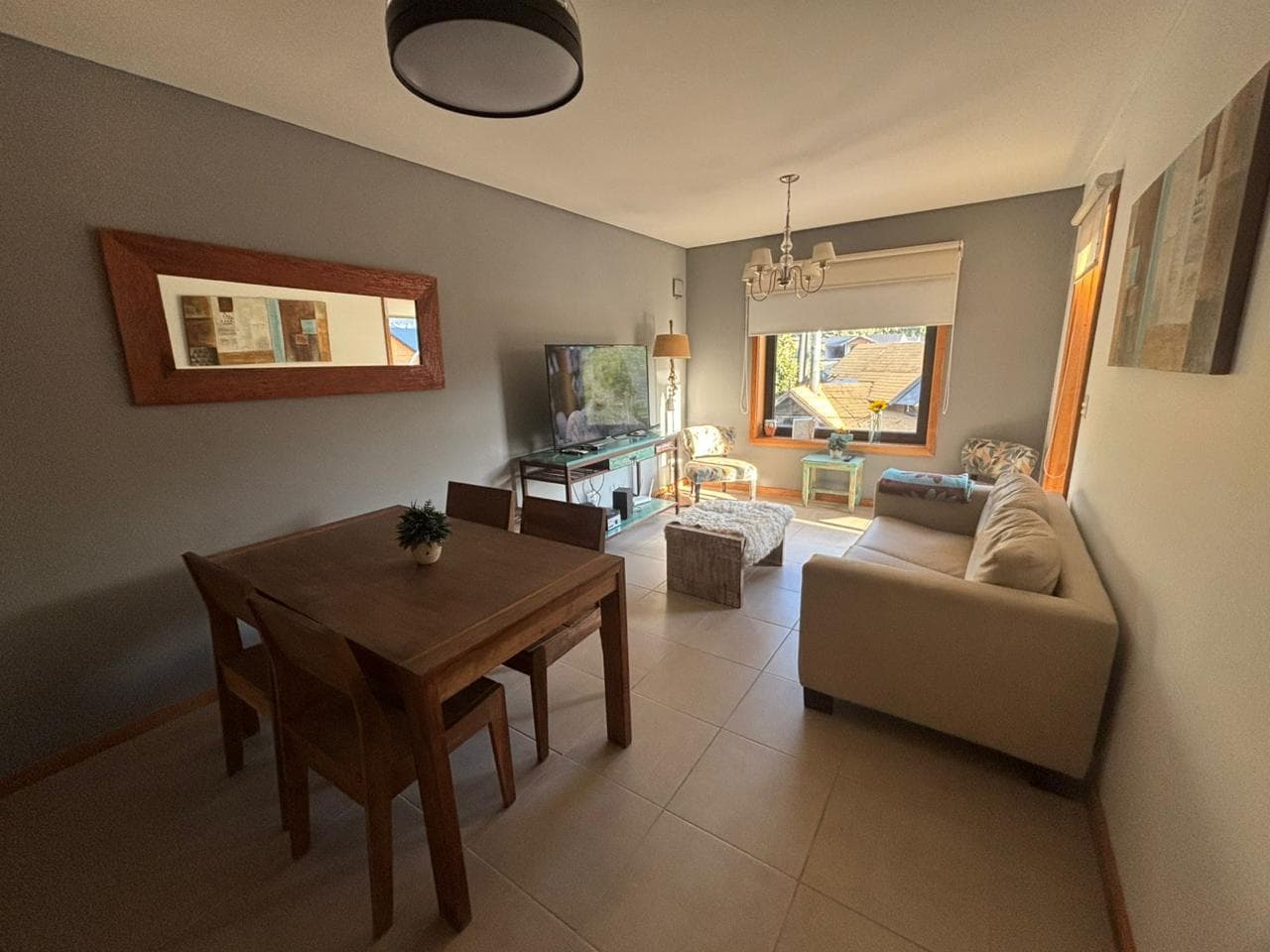 Departamento ubicado en casco céntrico - 1