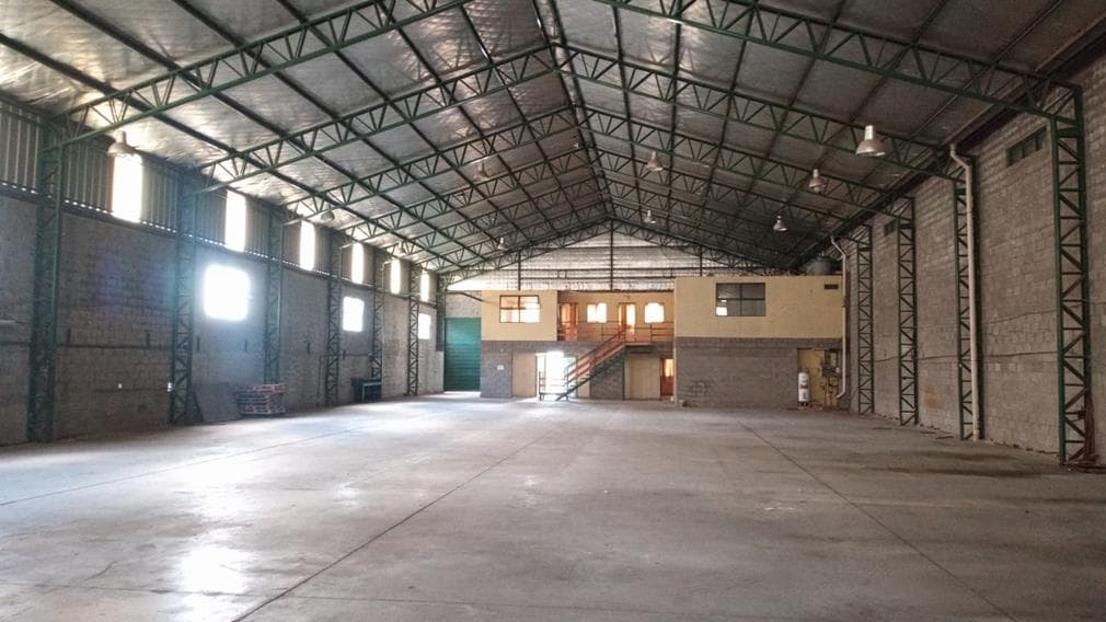 Depósito 1400 m2 - Area de Promoción El Triángulo, Malvinas Argentinas, a metros de colectora - 1