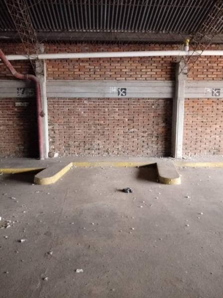 Venta: cochera céntrica Sta Fé a pasos de peatonal S. Martín - 1