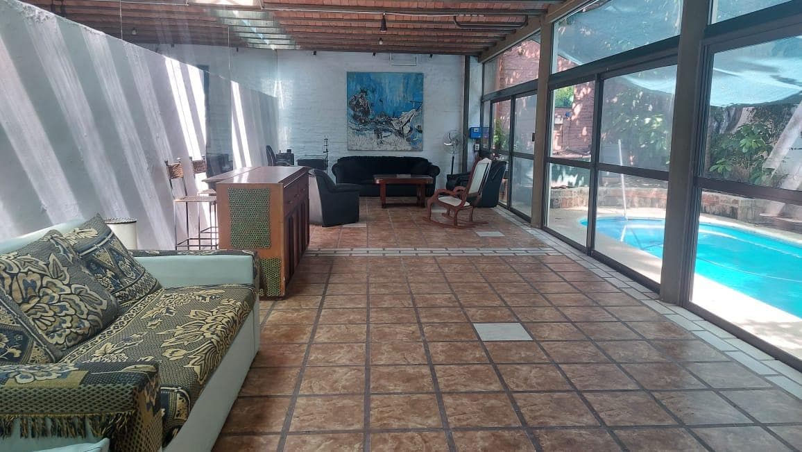 Casa en alquiler - 4 Dormitorios 4 Baños - Cochera - 200Mts2 - Constitución - 1