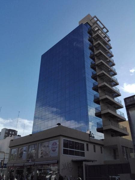 OFICINAS -MORON PREMIUM-CON COCHERA Y BAULERA - 1