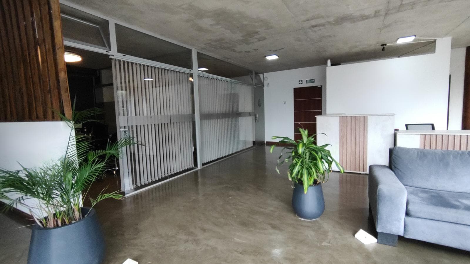 Venta - Oficina en Casuarinas Garden, Canning - 1