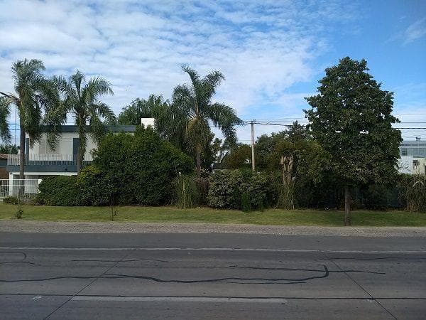 Av. A. de la Casa 400 - 1