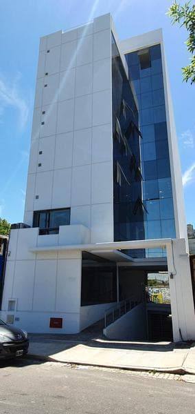 Oficina en alquiler en Parque Patricios - 1