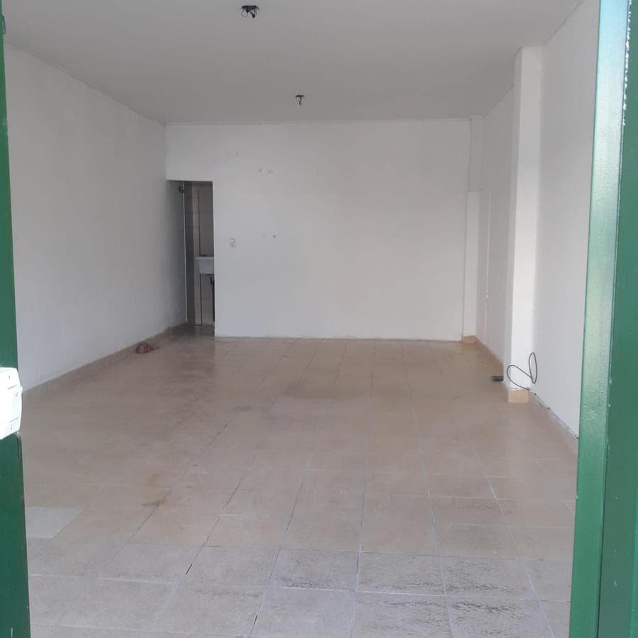 Local en venta - 36mts2 - Manuel B Gonnet - 1