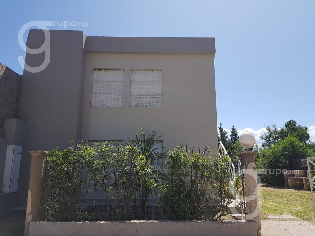 Depto - B° Universidad - 2 Dormitorios - 1