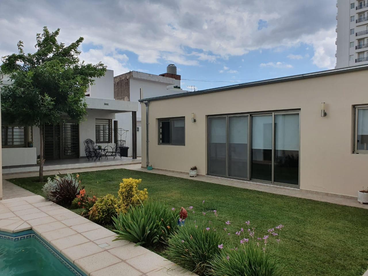 VENTA Calle Lavalle 470 Casa 3 dormitorios. - 1