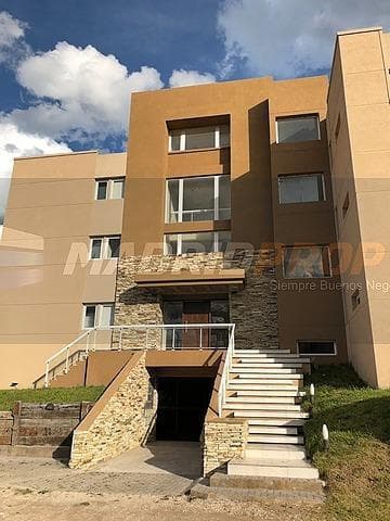 Departamento De 2 Dormitorios C/ Salida Al Mar Y Piscina - 1