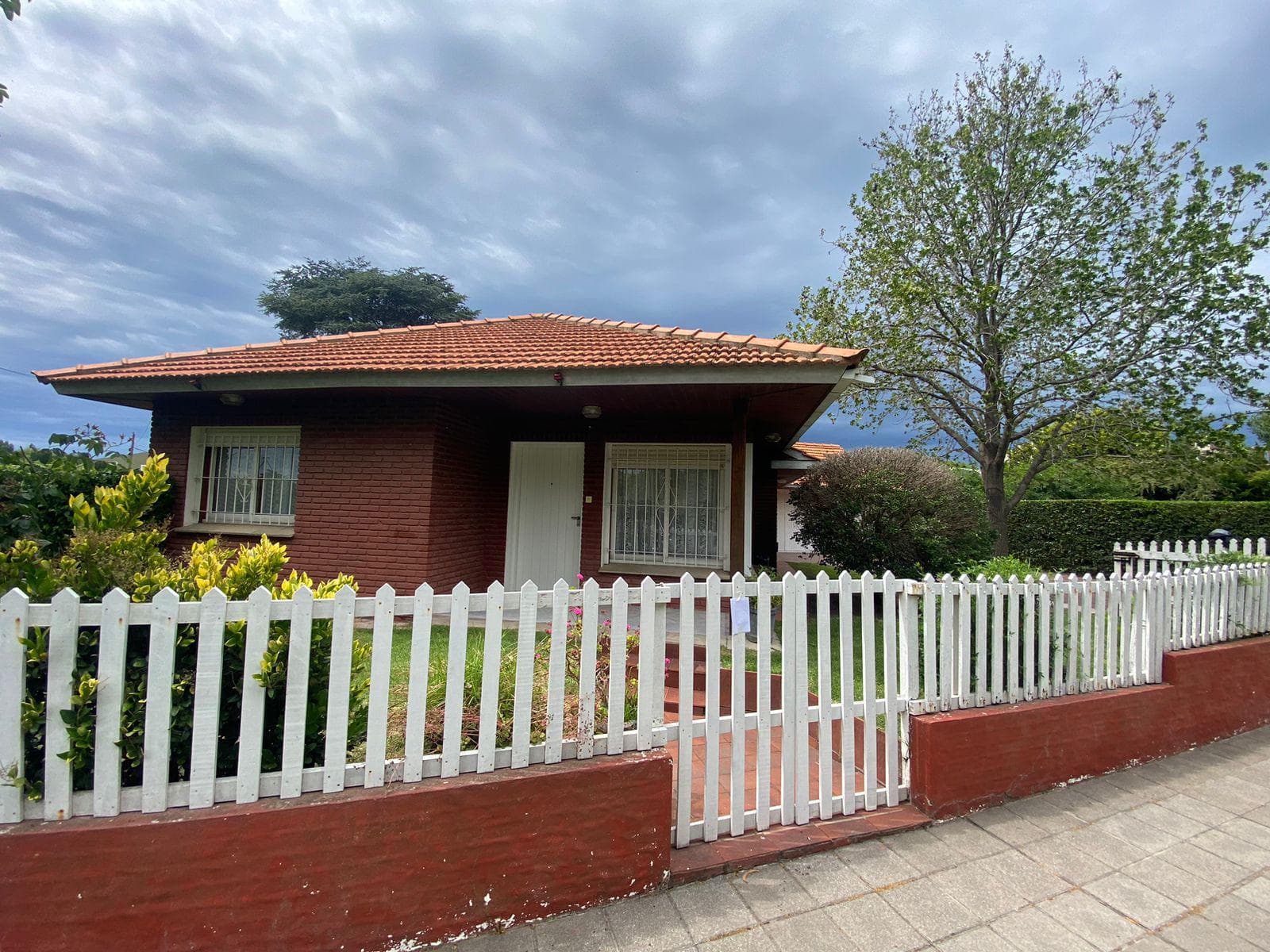 Casa / Chalet Av. 26 esq. 5 - Zona Parque Patricios - Miramar - 1