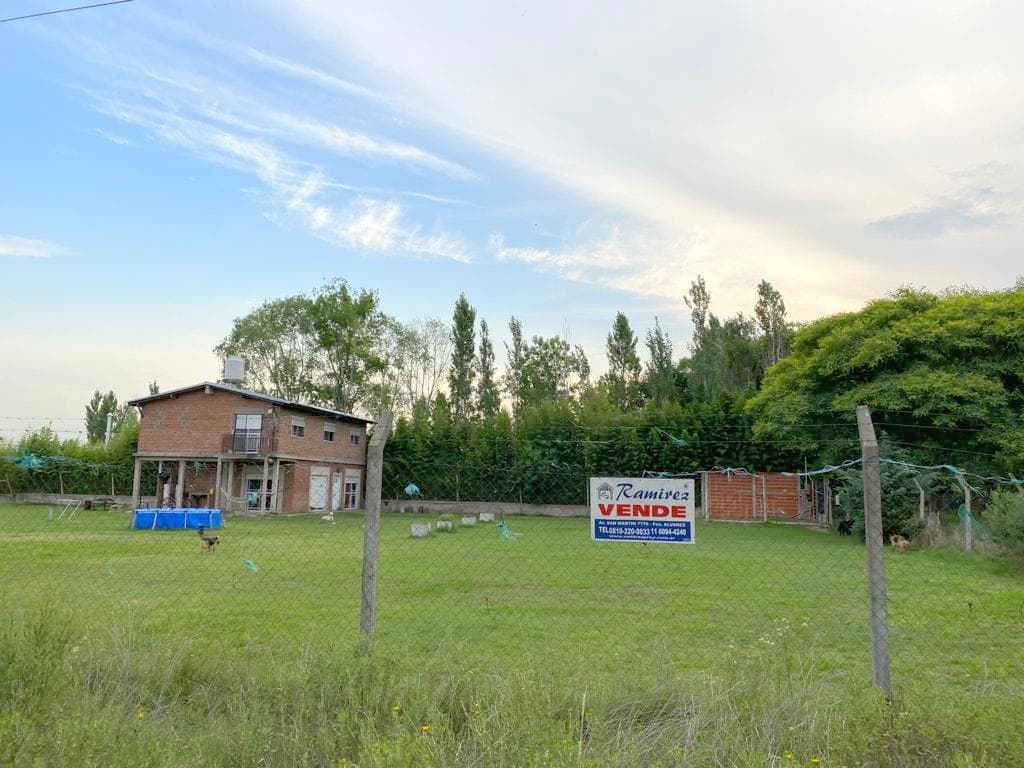 Casa 6 Ambientes En Venta - La Reja, Moreno - 1