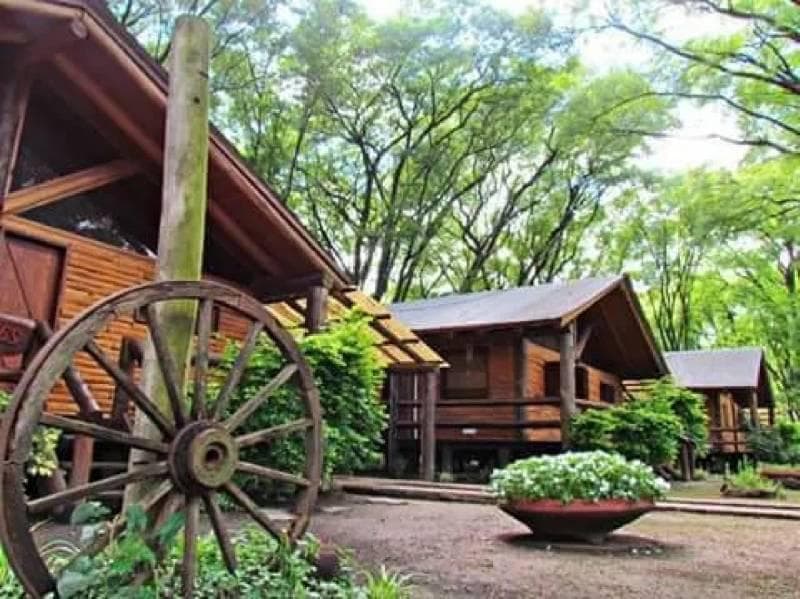 Se vende complejo de cabañas en Sauce Viejo - 1