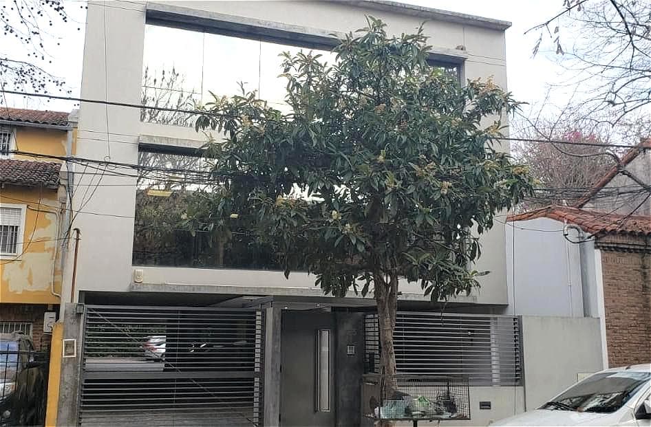 Oficina de 115 M2 en alquiler en Martínez - 1