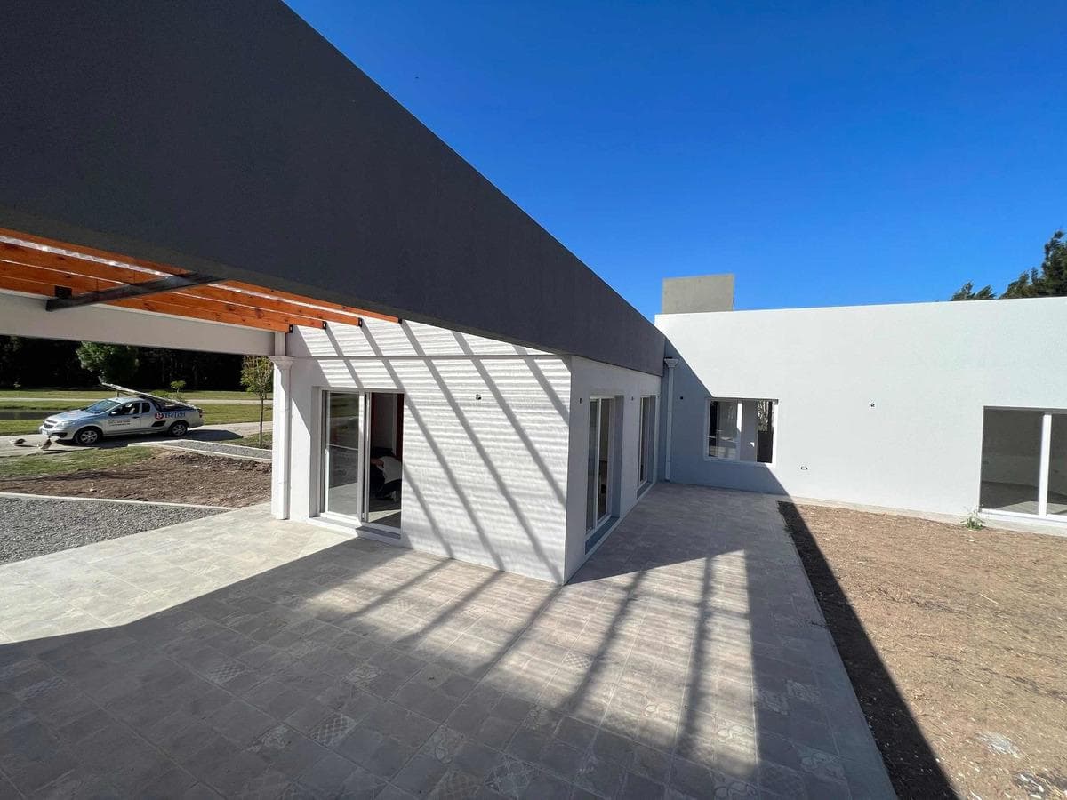 Casa en venta - 2 dormitorios 1 baño - 1000 mts2 - Punta Indio - 1