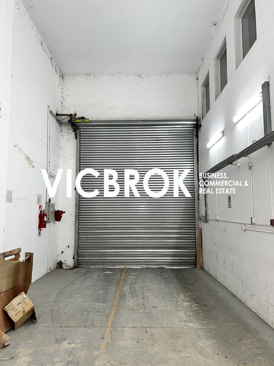 Lindo depósito en Florida Oeste - 1