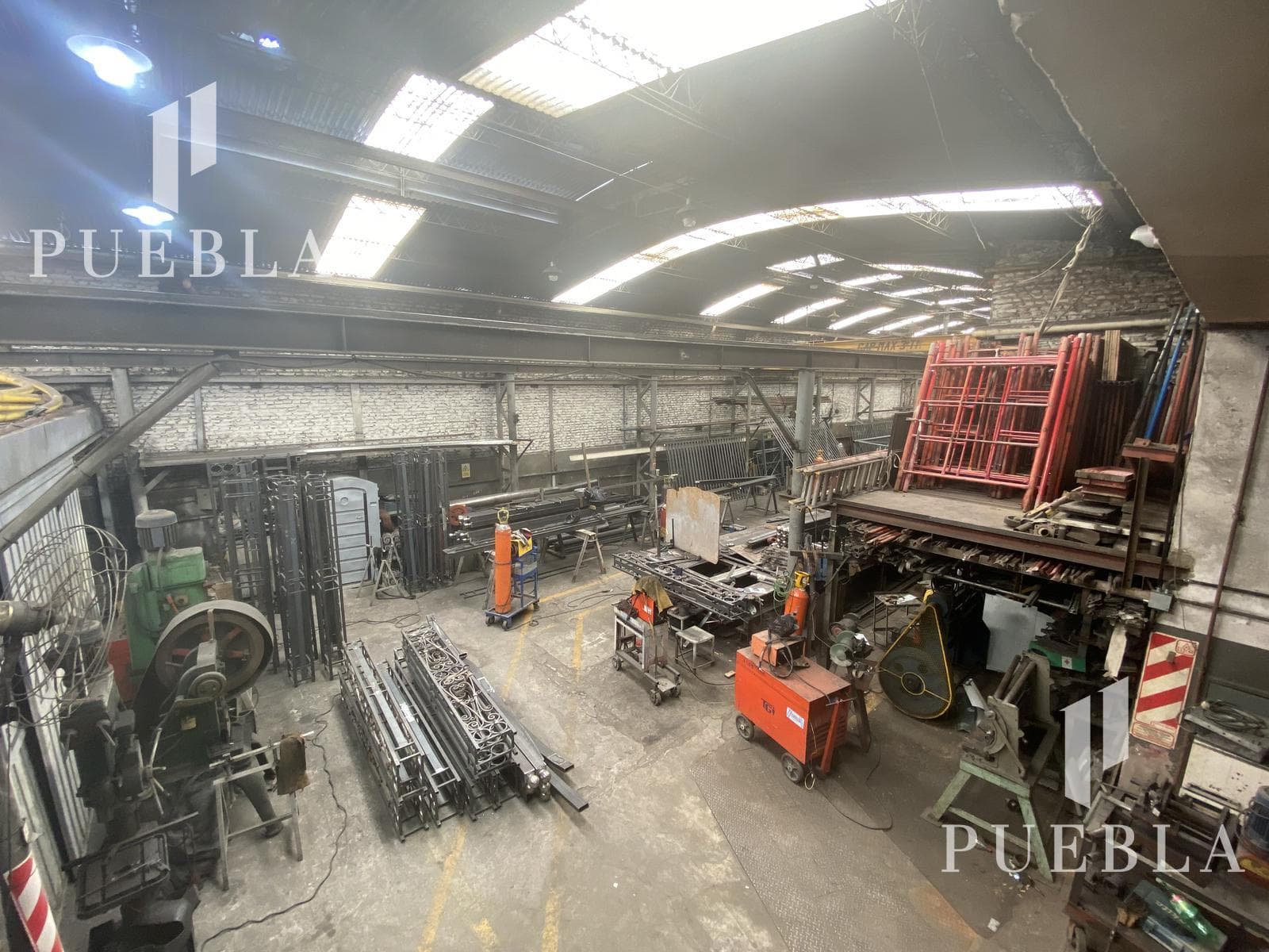 Galpón en venta Wilde Planta libre - 1