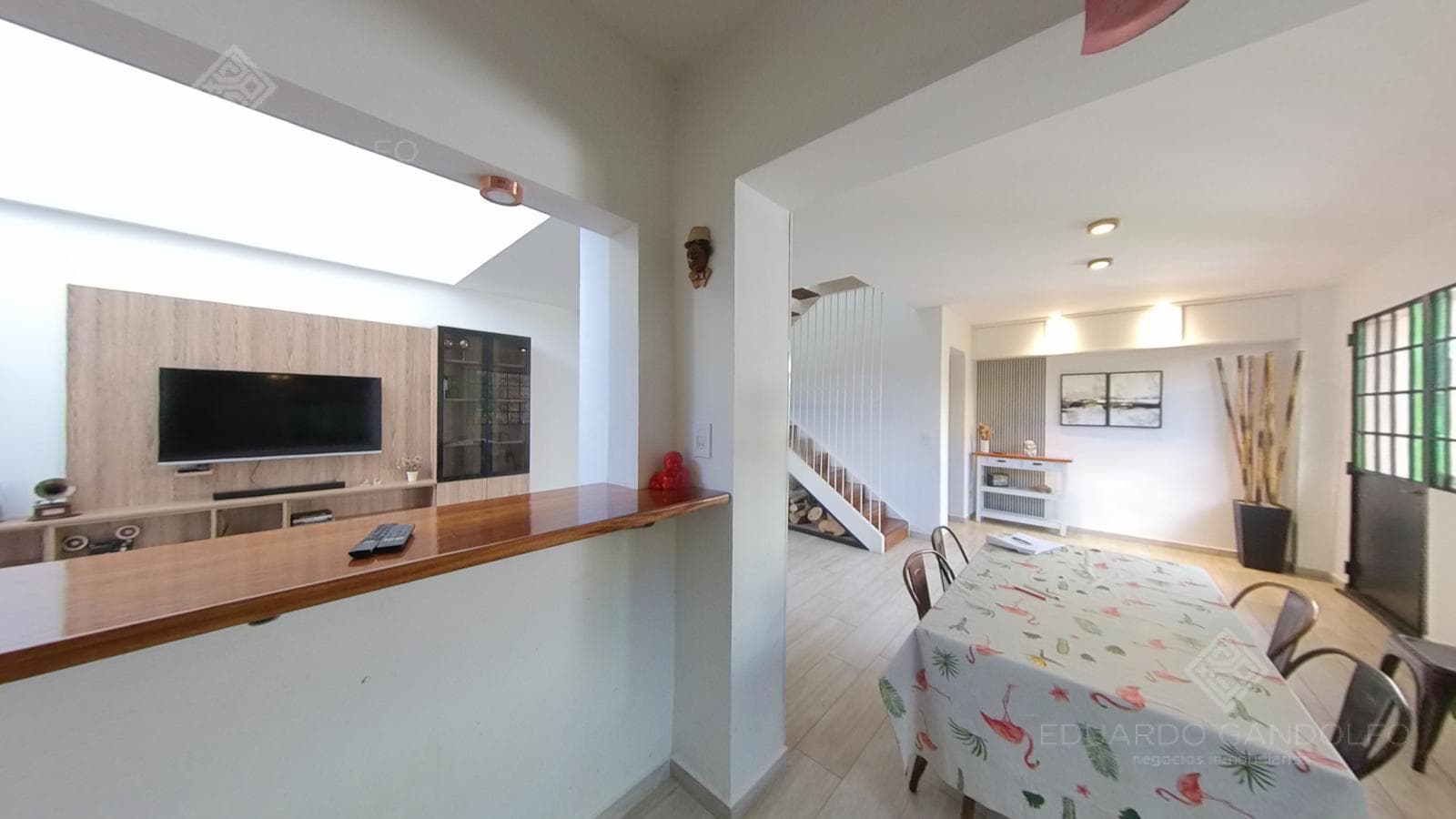 IMPECABLE PH con jardín a NUEVO a mts de Escalada Ctro y del FCGR - APTO CRÉDITO!!! - 1