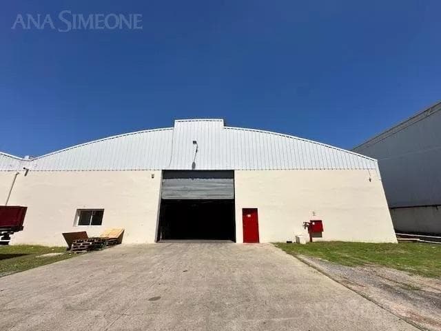 Nave Industrial - Escobar - Alquiler - 1
