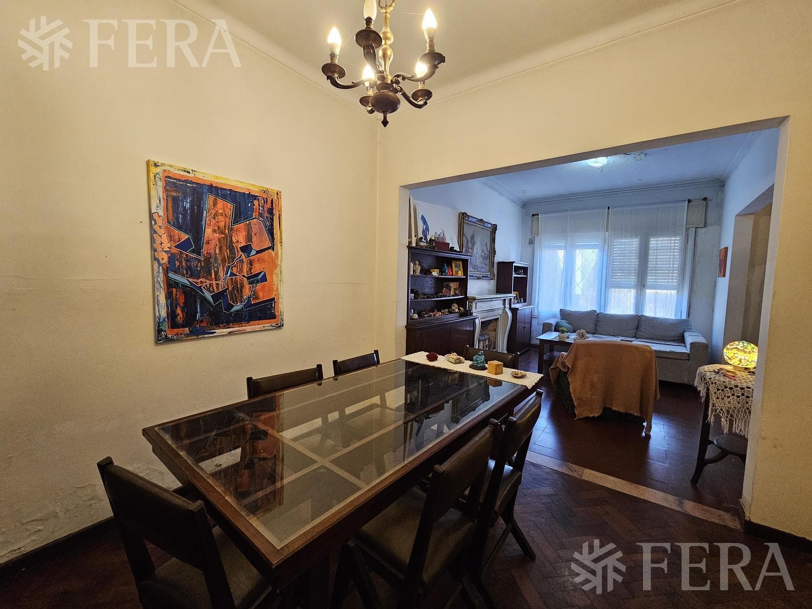 Venta de Casa 5 ambientes con fondo libre en Adrogue - 1