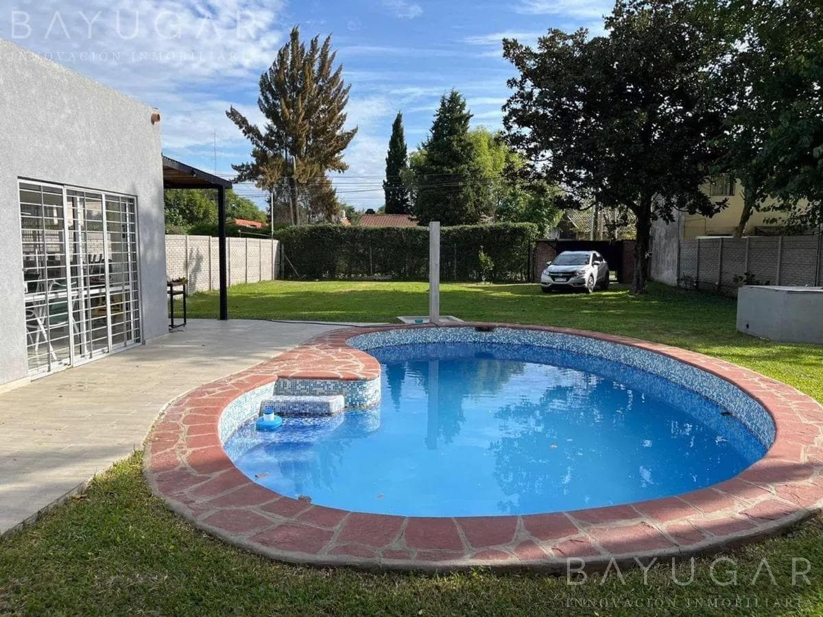 Venta Casa Quinta - Pilar Centro Con Pileta / Permuto / Apto credito - 1
