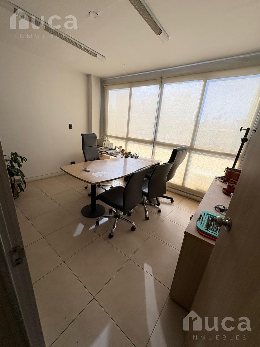 Comoda Oficina en Congreso - 1