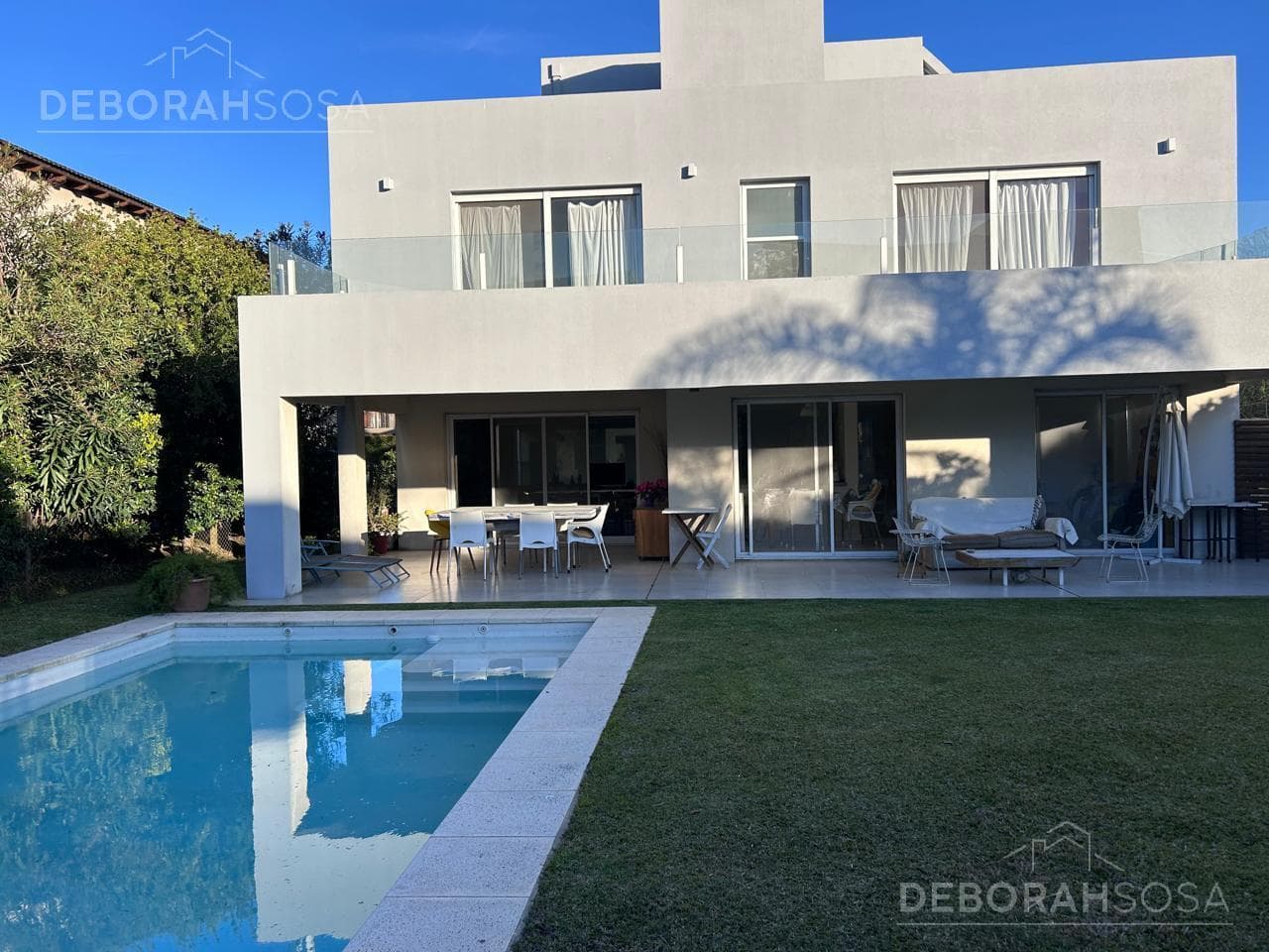 Casa 4 Dormitorios Amoblada en Alquiler en Los Alisos, Nordelta - 1