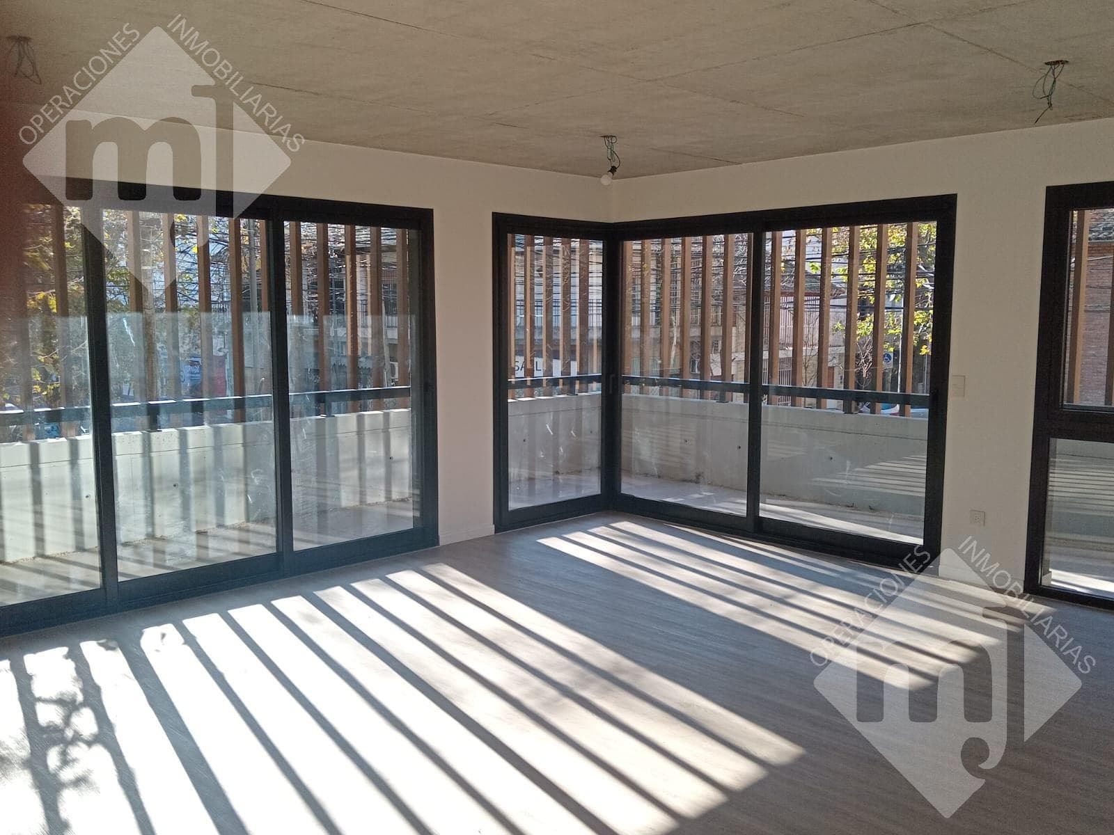 Departamento en S.Fer.-Vias/Centro - 1