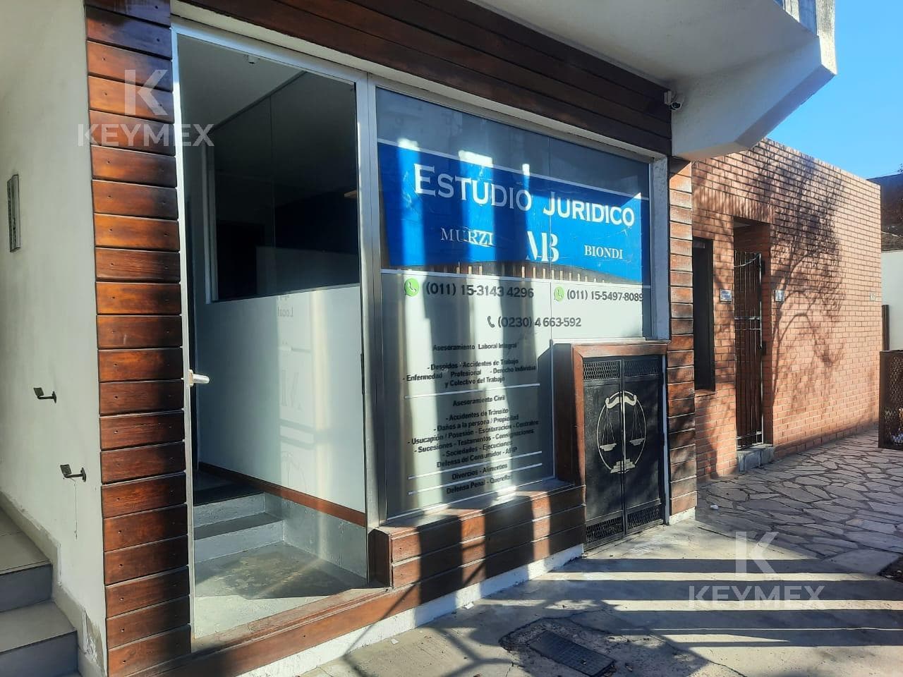 Local Comercial en Pilar - 1