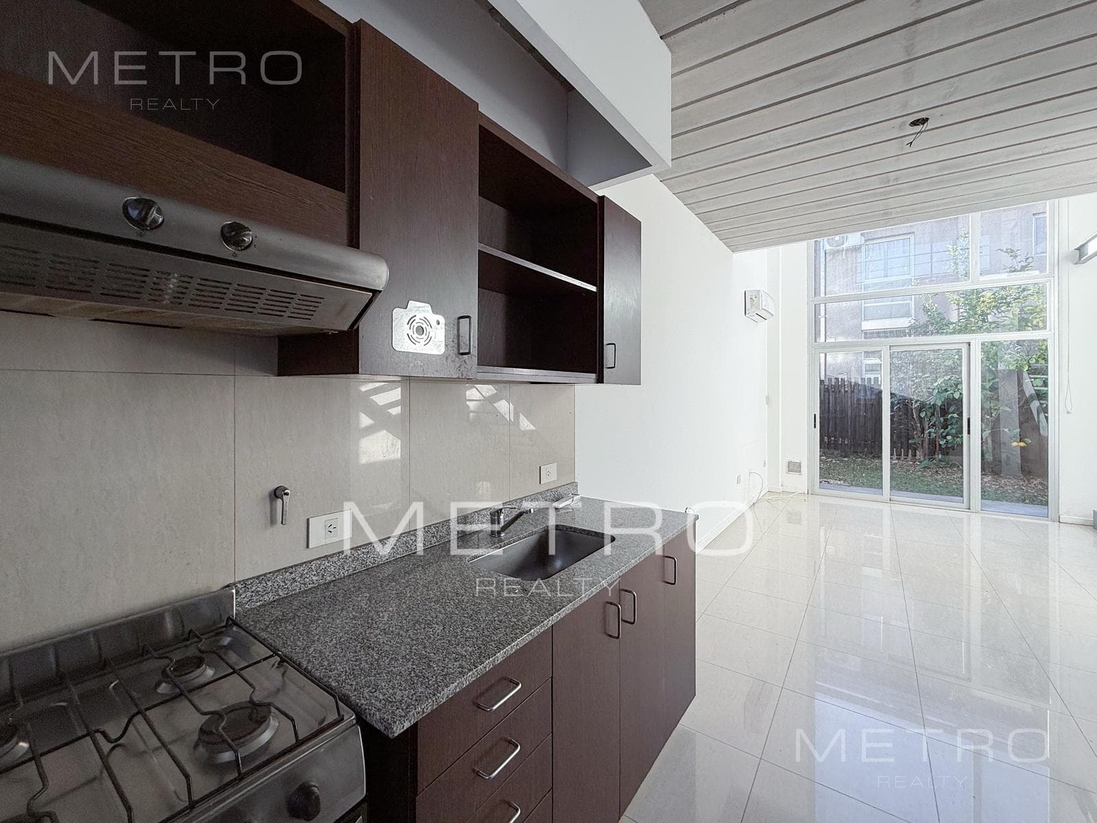 PH en alquiler anual con jardín propio, en Martinez - 1