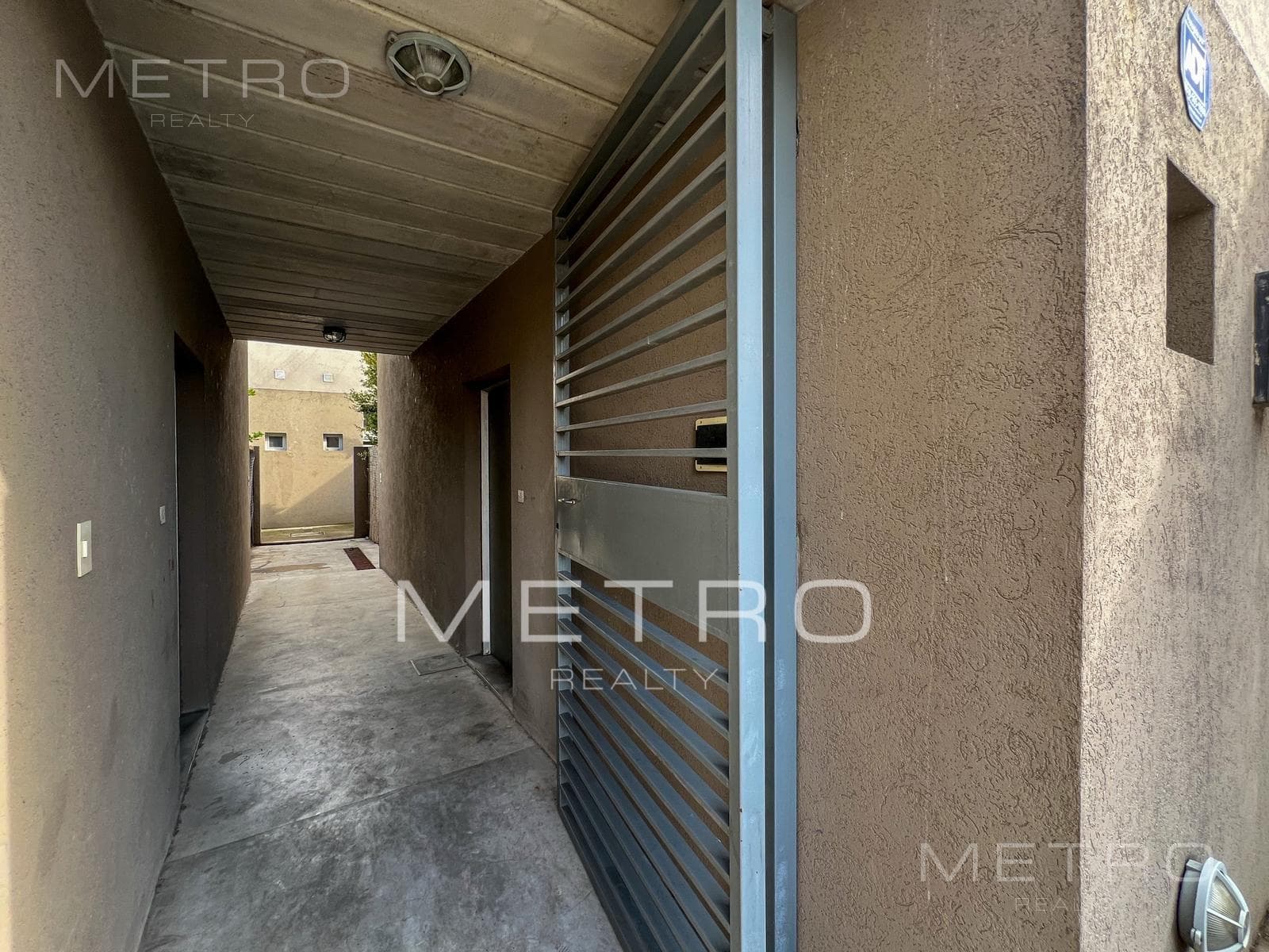 PH en alquiler anual con jardín propio, en Martinez - 2