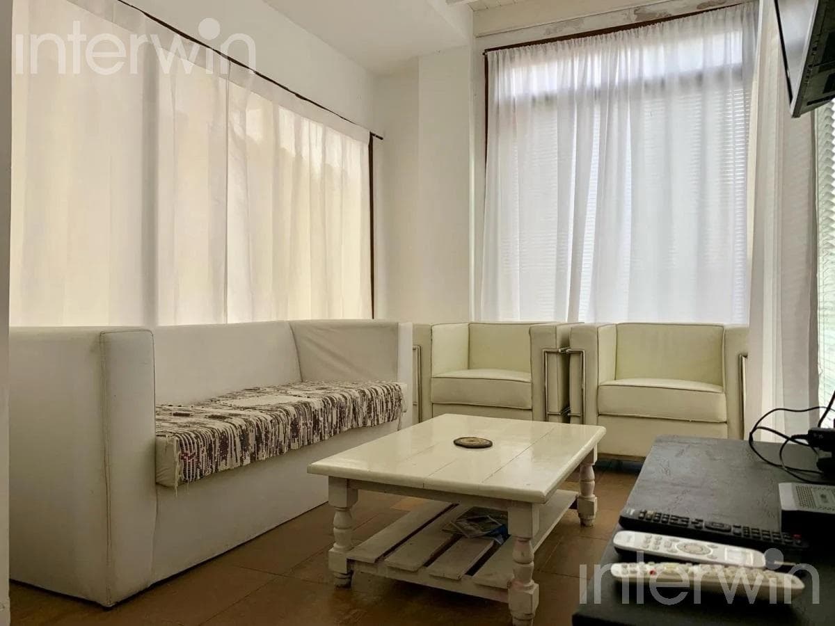 Oficina - local - 3 ambientes en dúplex - Pinamar - VENTA - 1