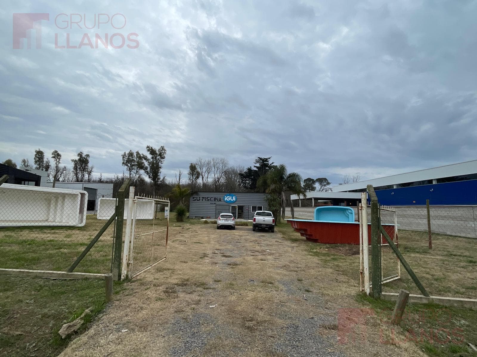 Fraccion en alquiler con Oficina en Clectora Sur Acceso Oeste, Lujan - 1