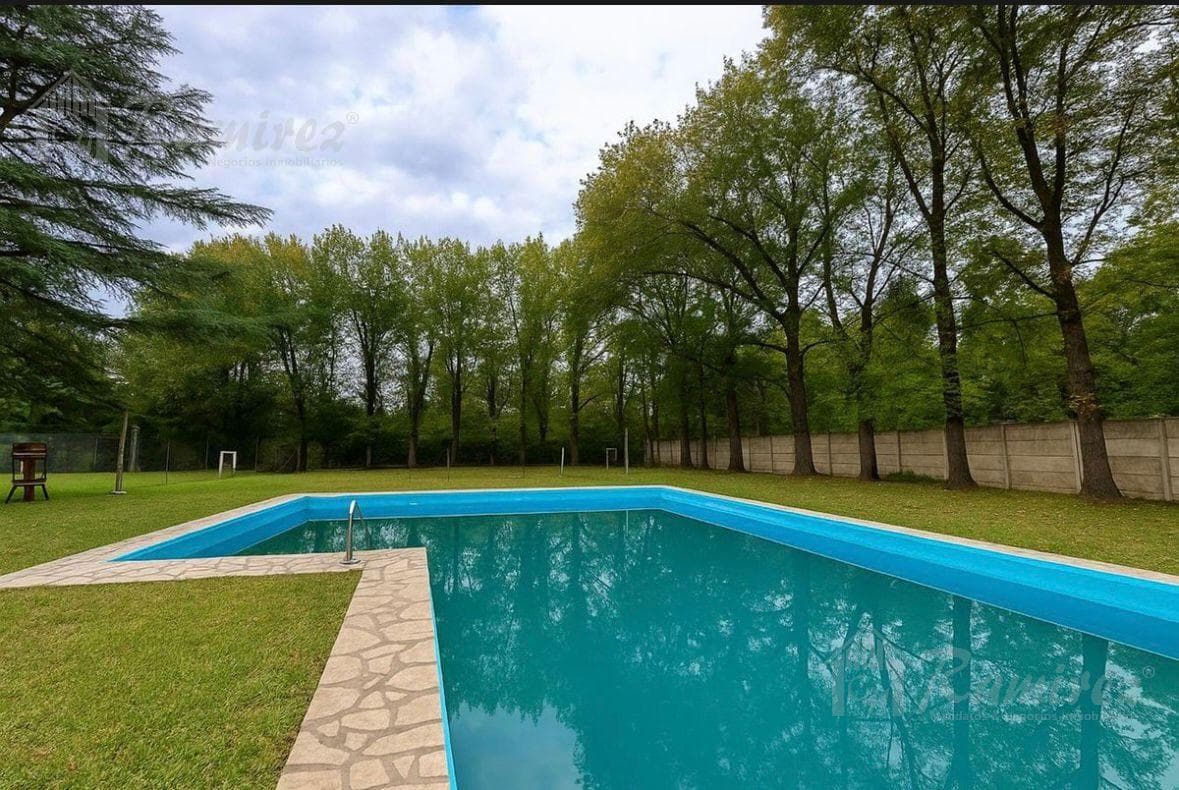 Quinta En Venta 8 Ambientes - Moreno - 1