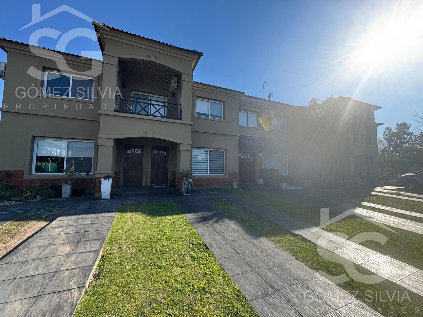 Casa en venta 4 ambientes Barrio cerrado Altos del Sol - 2