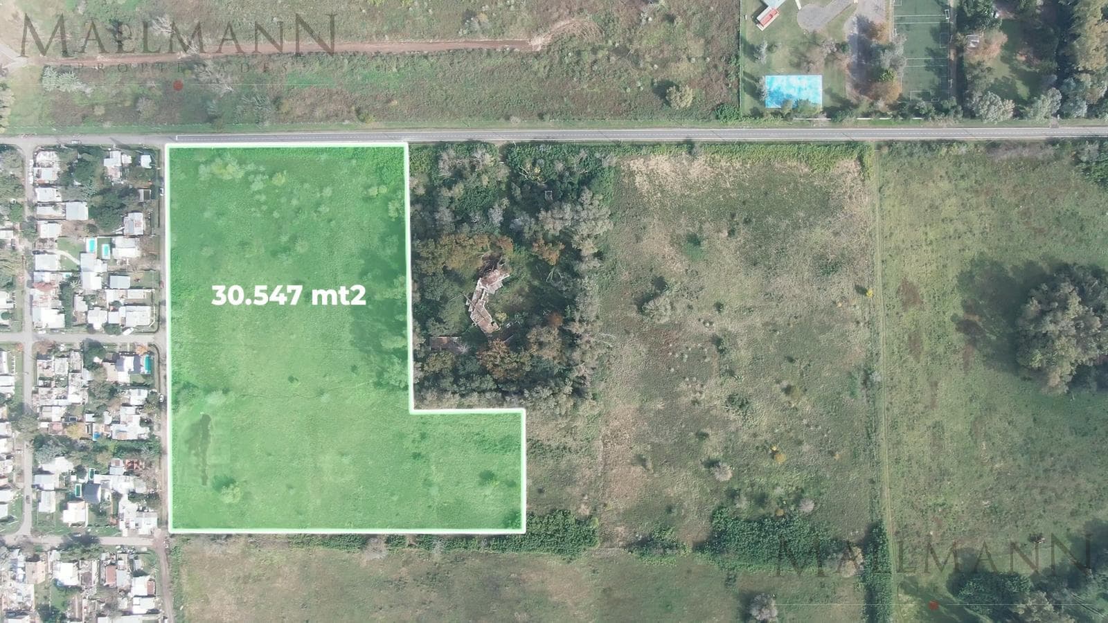 Venta de Fraccion 3 has Apto Desarrollo en Pilar - 1