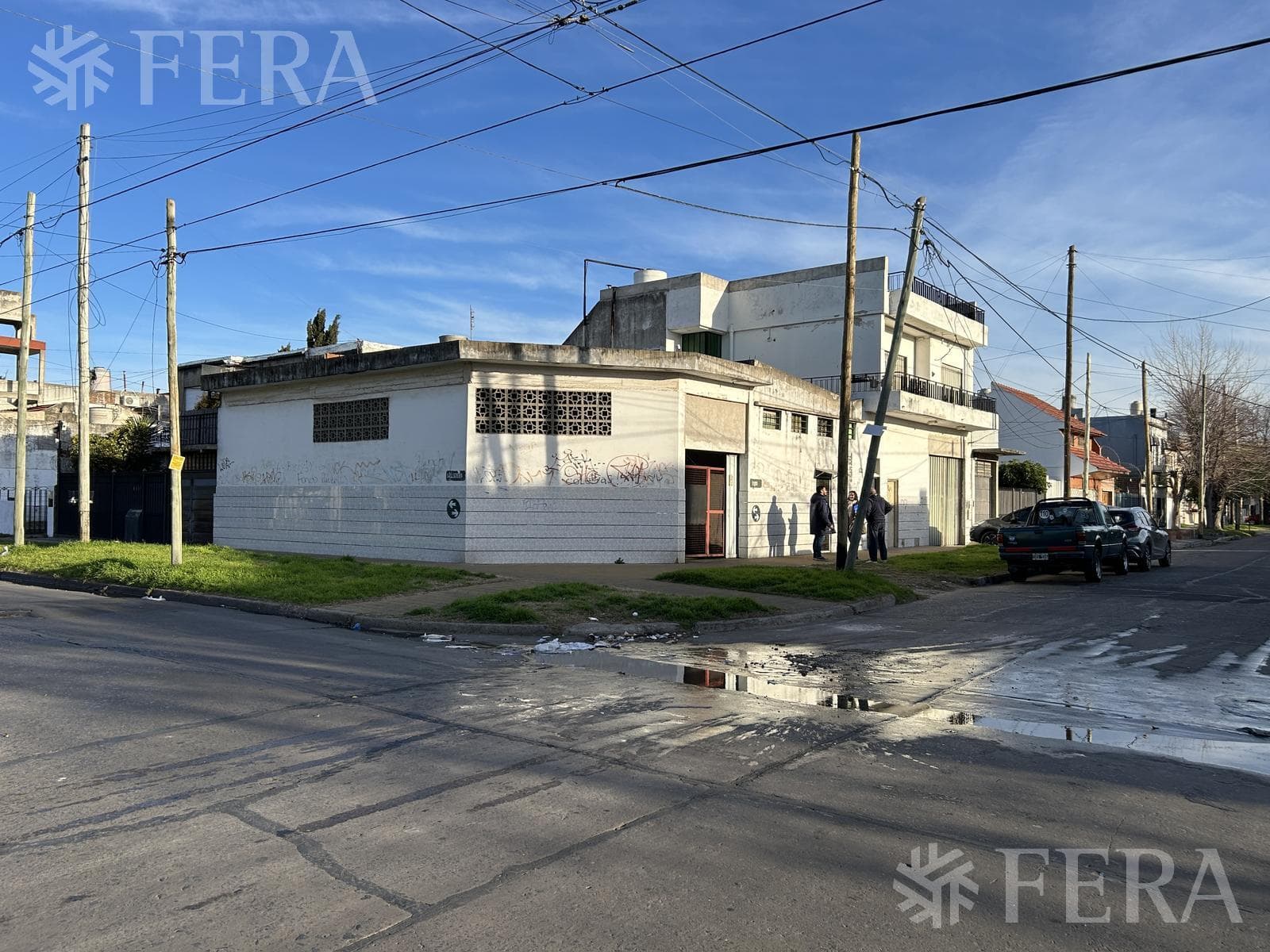 Venta Galpón sobre lote de 200mts en Wilde, IDEAL INVERSOR - 1