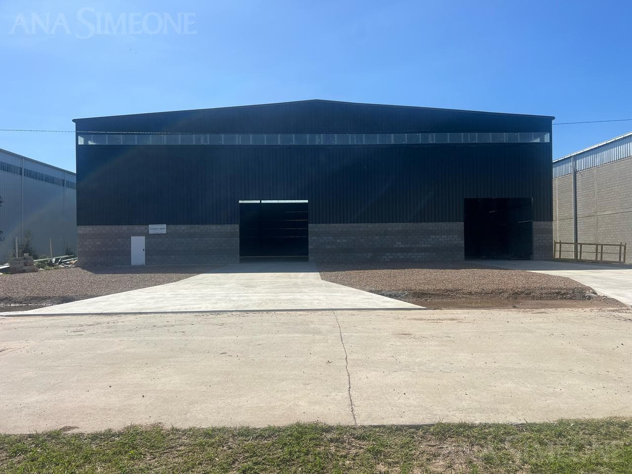 Nave Industrial - Venta y Alquiler - Moreno - 1