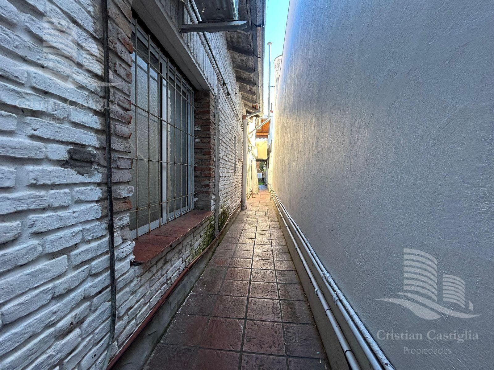 PH 4 ambientes en planta Alta con Deck y parrilla en Venta - Victoria / San Fernando - 2