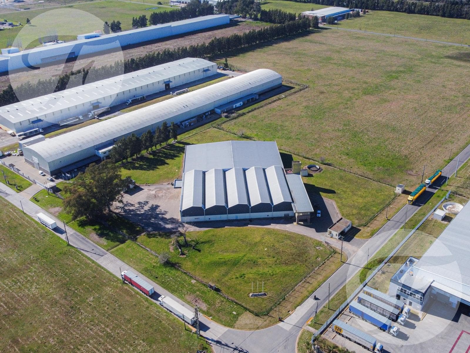Nave en Parque Industrial Campana – Retorno alto y opción de ampliar superficie cubierta - 1