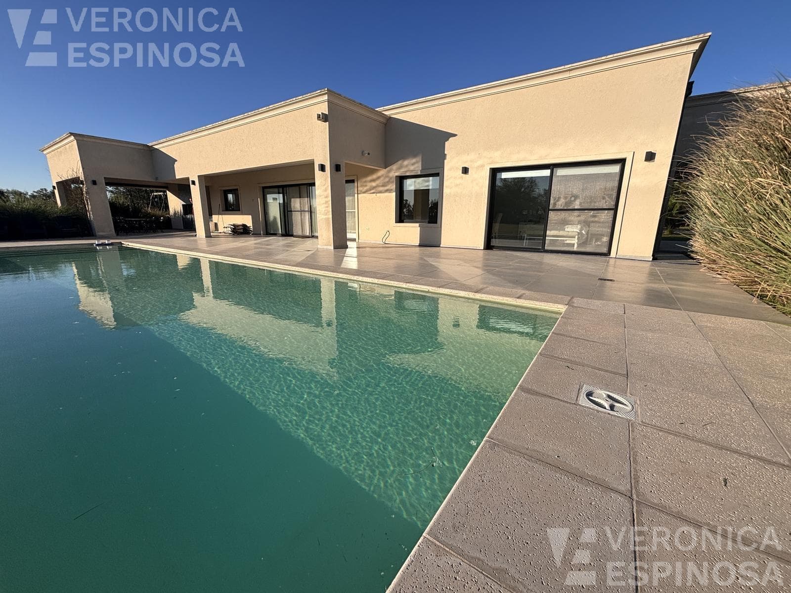 Casa en venta de cinco ambientes, Lujan, Santa Matilda - 1