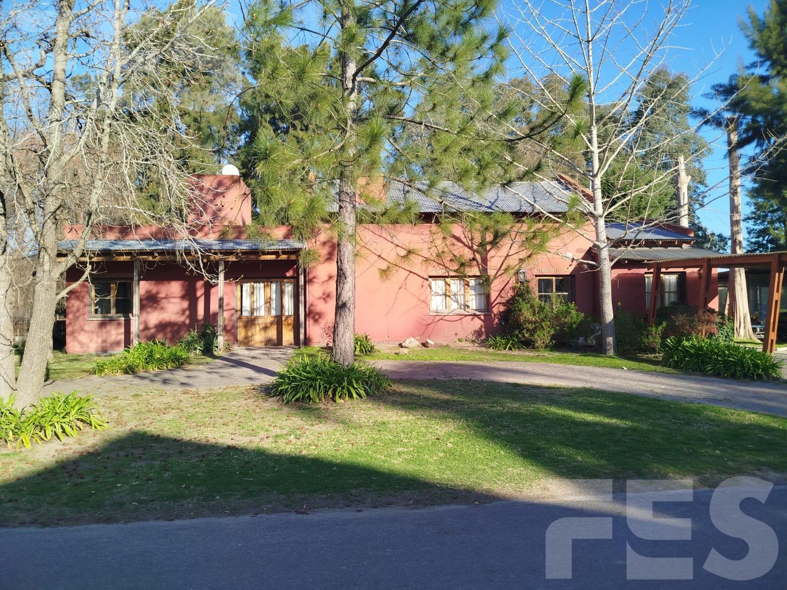 Venta de Casa en Country El Paraiso, Guernica - 1