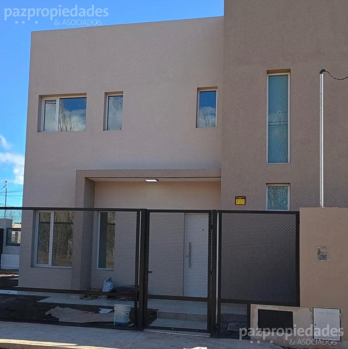 PH A estrenar de 3 dormitorios en Cipolletti - 1