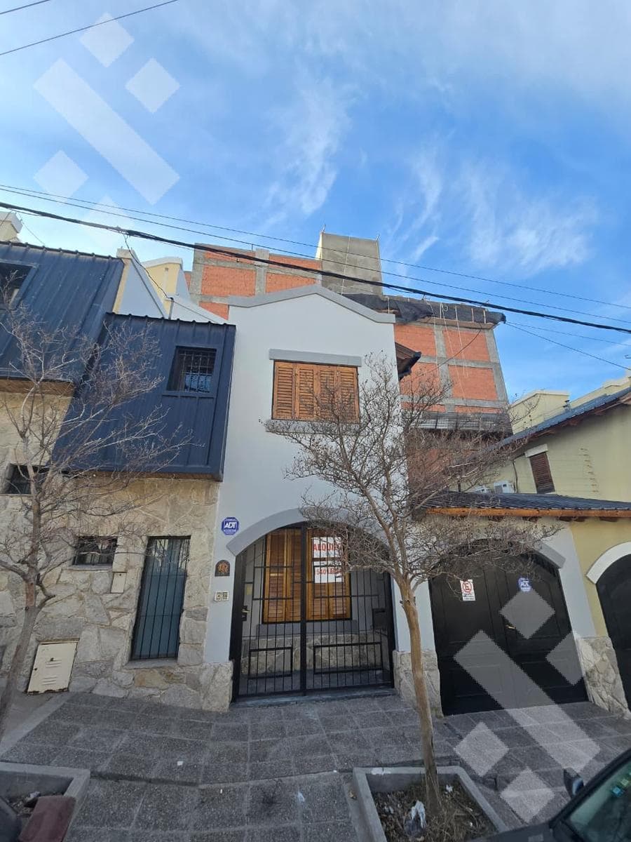 ALQUILER DUPLEX 3 DORMITORIOS CENTRO ESTE NEUQUEN - 1