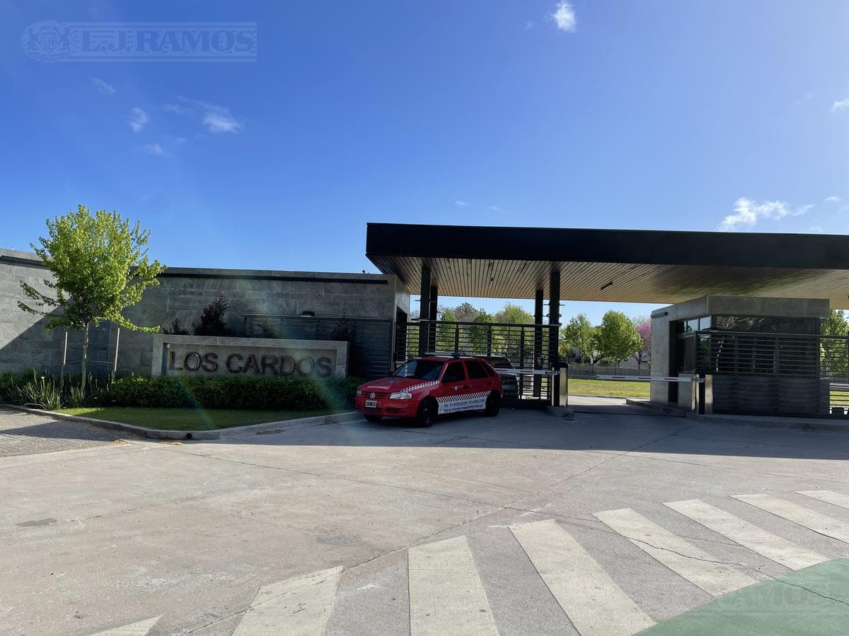 LOTE INTERNO en VENTA en EXCLUSIVO BARRIO LOS CARDOS DE PUNTA CHICA. - 1