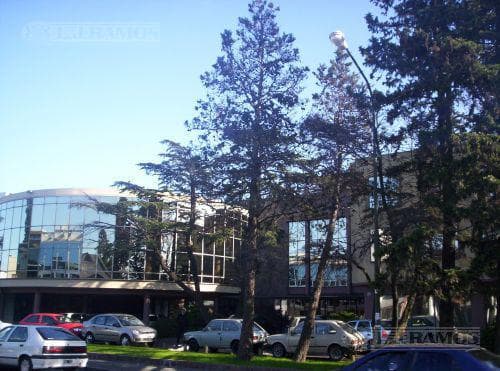 Alquier de oficina de 104 m2 en San Isidro - 1