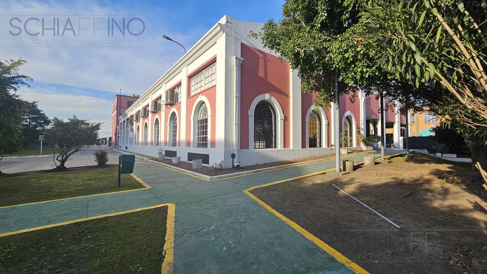 Galpon en Alquiler Polo Industrial Bernal - 1