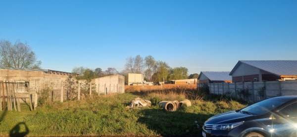 Terreno en venta sobre calle Posadas casi Pedro Ferre - 1